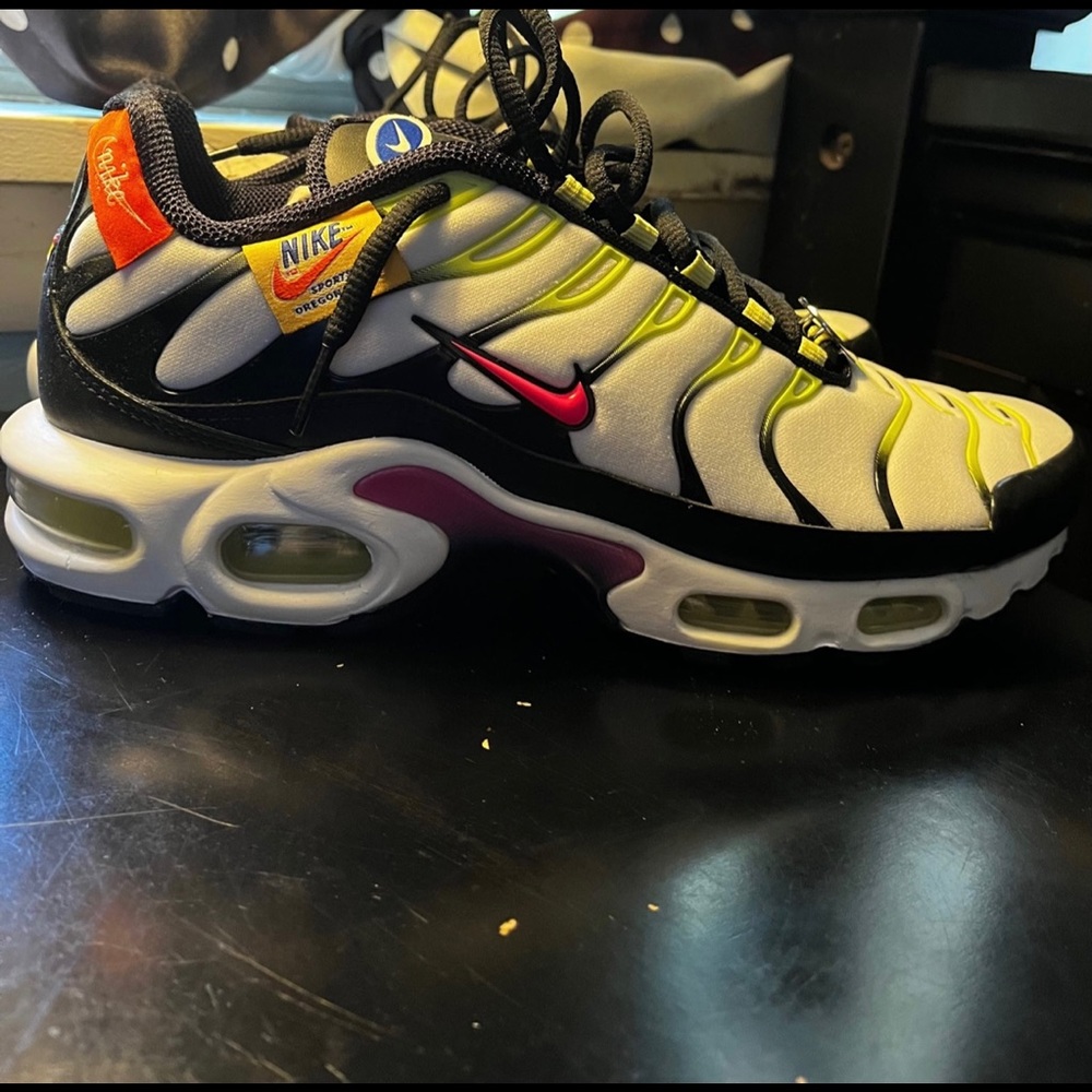 Nike Air Max Plus (Women)